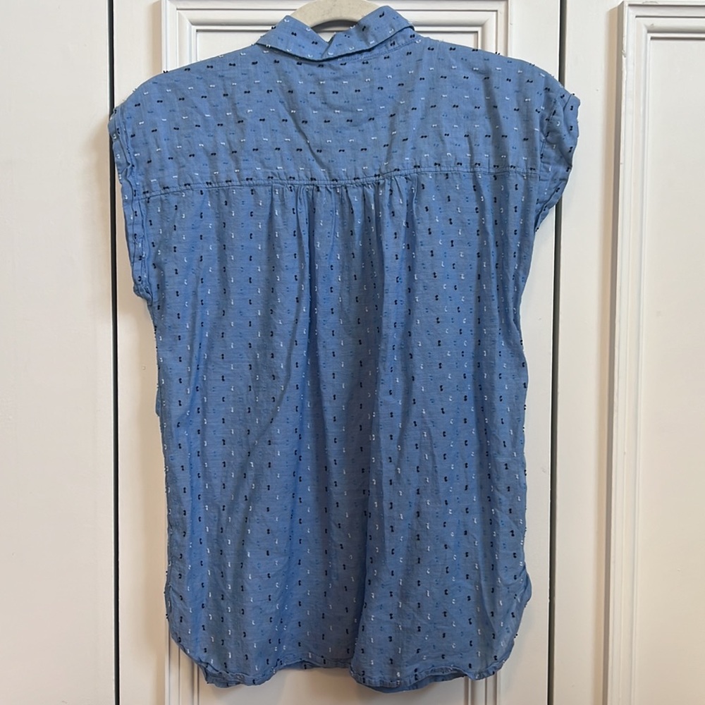 LOFT Chambray Top - Picture 2 of 4